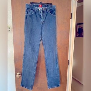 Men’s Slim Fit Wrangler Jeans